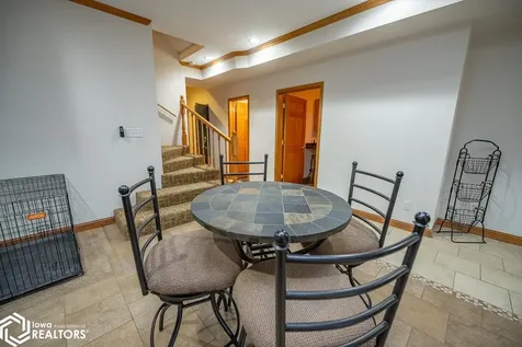 27 Pinehurst Circle Ottumwa IA 52501