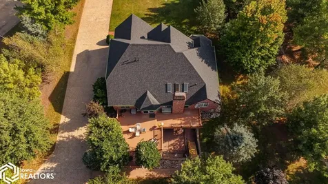 27 Pinehurst Circle Ottumwa IA 52501