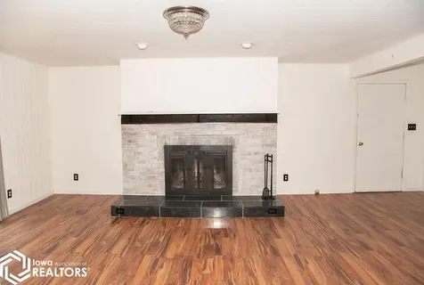 324 Elmdale Avenue Ottumwa IA 52501
