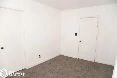 324 Elmdale Avenue Ottumwa IA 52501