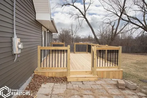 324 Elmdale Avenue Ottumwa IA 52501