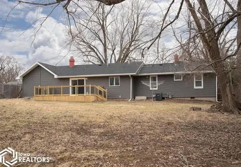 324 Elmdale Avenue Ottumwa IA 52501
