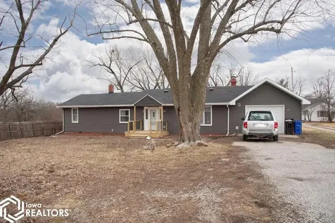 324 Elmdale Avenue Ottumwa IA 52501