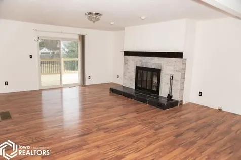 324 Elmdale Avenue Ottumwa IA 52501