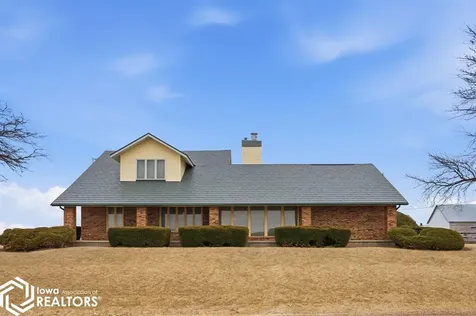 33536 180 Avenue Hedrick IA 52563