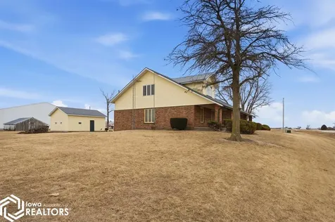33536 180 Avenue Hedrick IA 52563