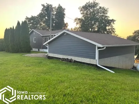 110 Cottage Lane Montezuma IA 50171