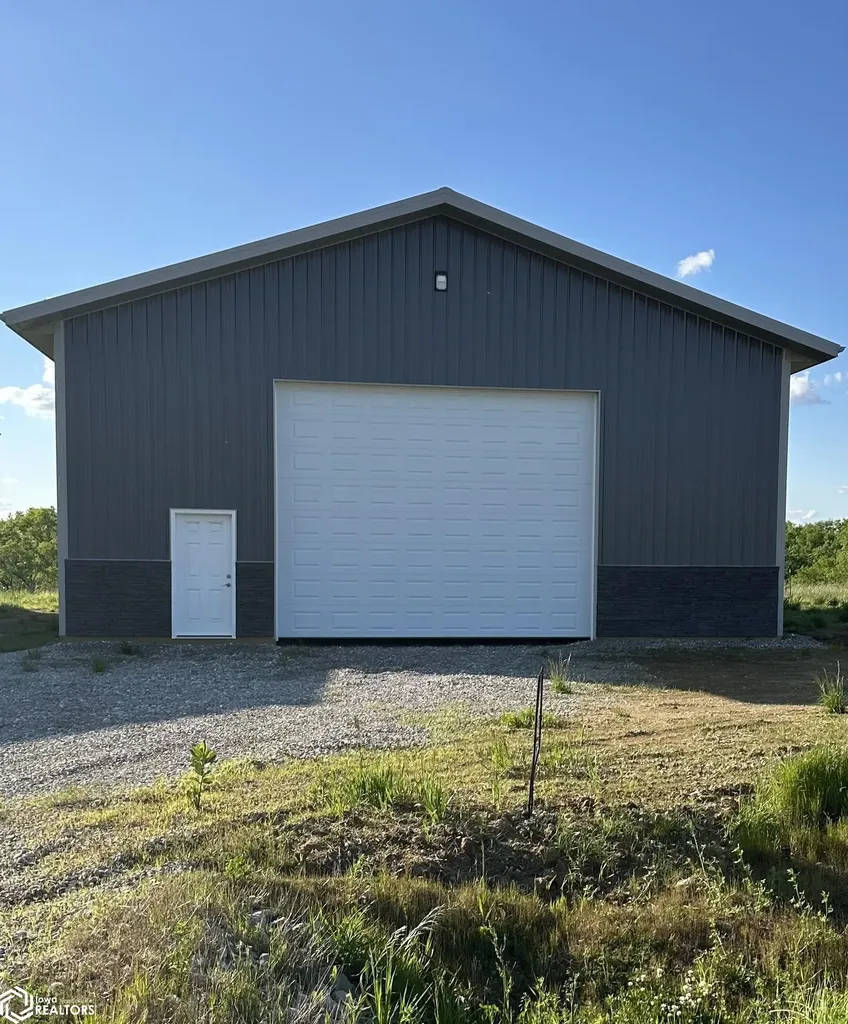 4854 103rd Street Montezuma IA 50171