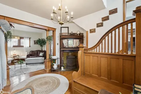 426 East Street Grinnell IA 50112
