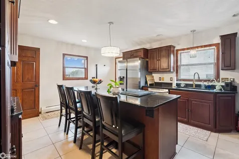 426 East Street Grinnell IA 50112