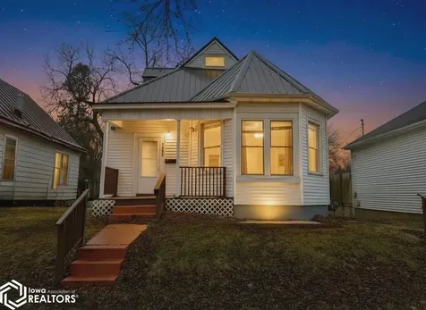 1432 Cleveland Avenue Burlington IA 52601