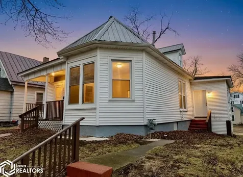 1432 Cleveland Avenue Burlington IA 52601