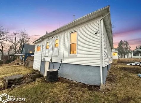1432 Cleveland Avenue Burlington IA 52601