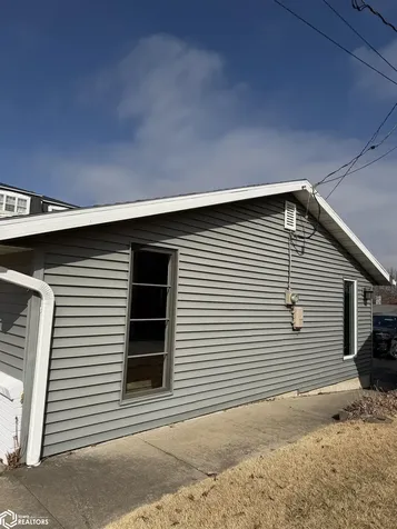 814 N Court Street Ottumwa IA 52501
