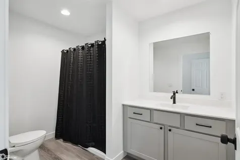 109 Cedar Road Montezuma IA 50171