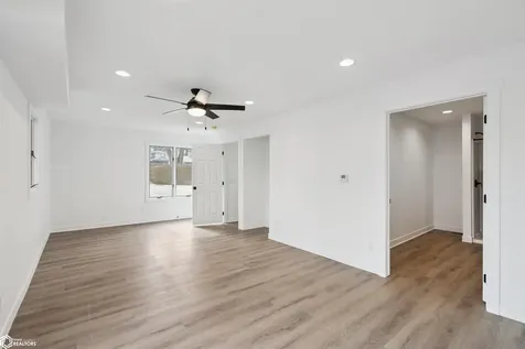 109 Cedar Road Montezuma IA 50171