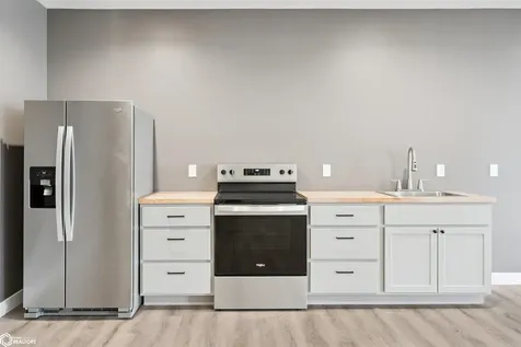 109 Cedar Road Montezuma IA 50171