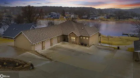 135 Crabtree Road Montezuma IA 50171