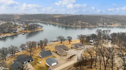 135 Crabtree Road Montezuma IA 50171