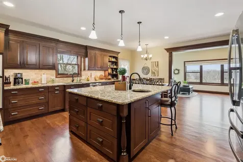 135 Crabtree Road Montezuma IA 50171
