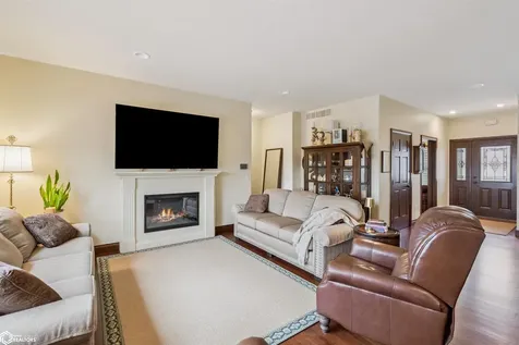 135 Crabtree Road Montezuma IA 50171