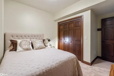 135 Crabtree Road Montezuma IA 50171