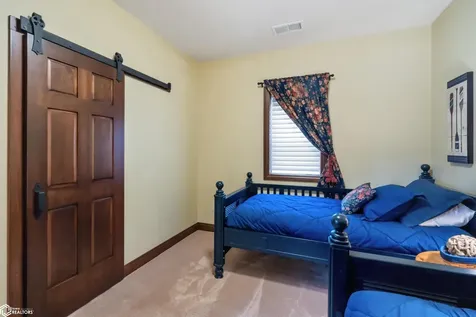 135 Crabtree Road Montezuma IA 50171