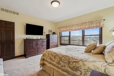 135 Crabtree Road Montezuma IA 50171