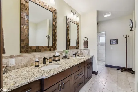 135 Crabtree Road Montezuma IA 50171