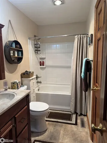 400 S Cedar Street New London IA 52645