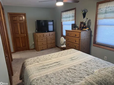 400 S Cedar Street New London IA 52645