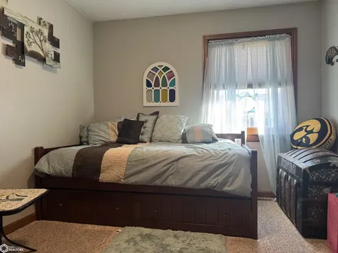 400 S Cedar Street New London IA 52645