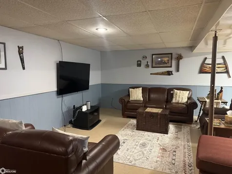 400 S Cedar Street New London IA 52645