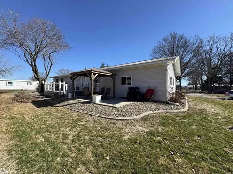 400 S Cedar Street New London IA 52645