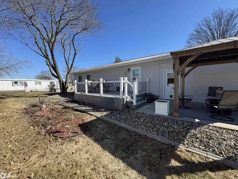 400 S Cedar Street New London IA 52645