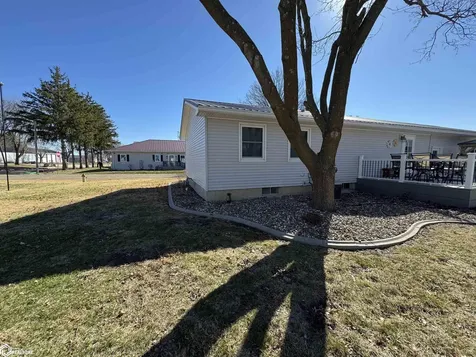 400 S Cedar Street New London IA 52645