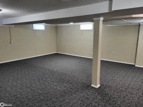 2304 Maple Boulevard Marshalltown IA 50158