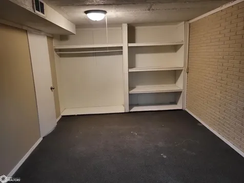 2304 Maple Boulevard Marshalltown IA 50158