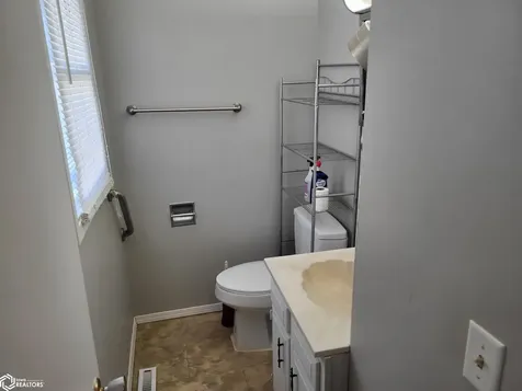 2304 Maple Boulevard Marshalltown IA 50158