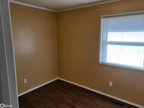 2304 Maple Boulevard Marshalltown IA 50158