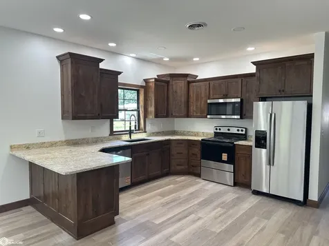 303 1st Street Keosauqua IA 52565