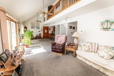 522 14th Avenue Eldora IA 50627