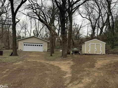 522 14th Avenue Eldora IA 50627