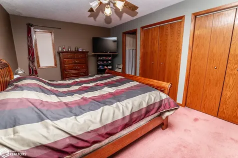 522 14th Avenue Eldora IA 50627