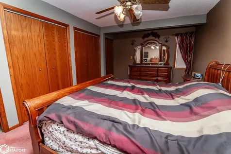 522 14th Avenue Eldora IA 50627