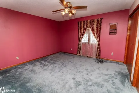 522 14th Avenue Eldora IA 50627