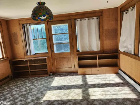 406 E Ross Street Toledo IA 52342