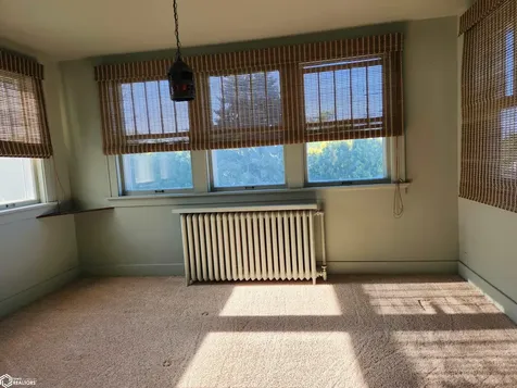 406 E Ross Street Toledo IA 52342