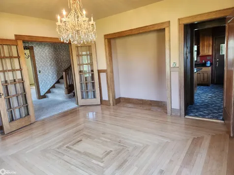406 E Ross Street Toledo IA 52342