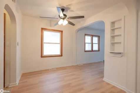 101 S 7th Street Marshalltown IA 50158